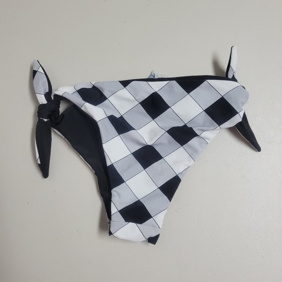 STORM NWT Barbados Bikini Botton Size Medium. - Picture 2 of 8